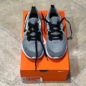 W Nike Epic React Flyknit 2